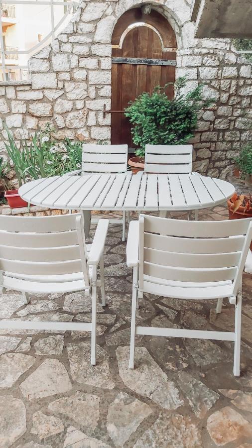 Agrilia Maison Razáta Esterno foto